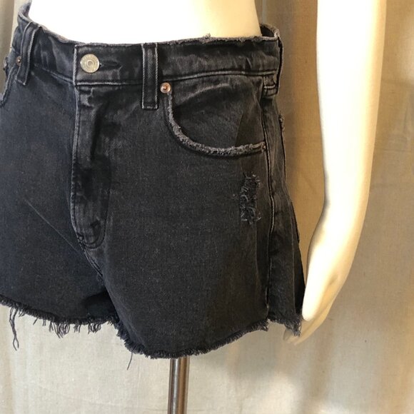 Abercrombie & Fitch The Mom Short High Rise Black 28 6 M - Picture 2 of 9